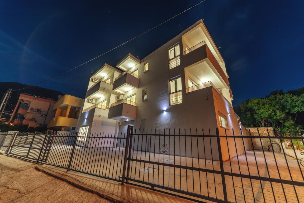 Harasta Lux Apartment Бар Екстериор снимка