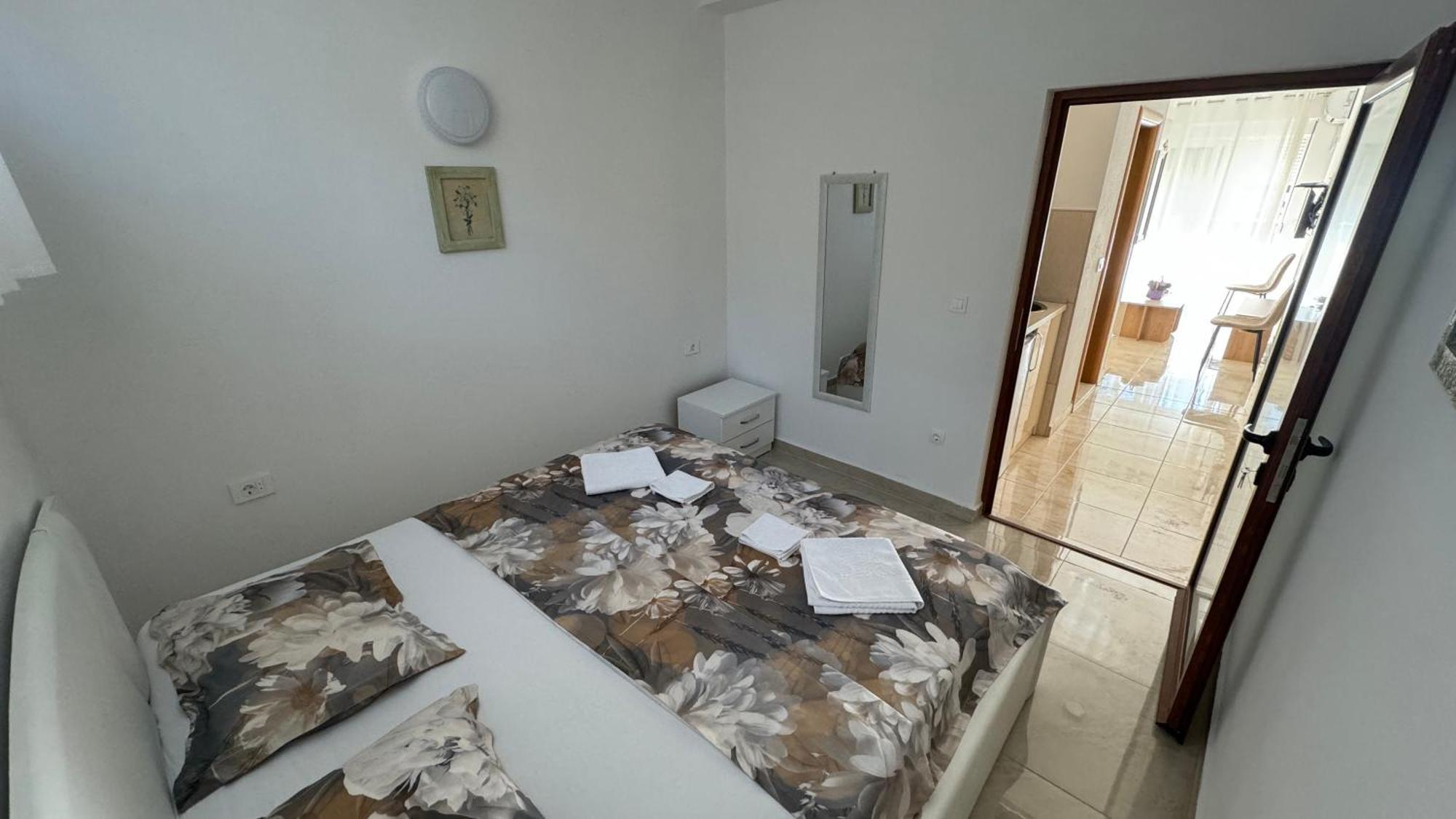 Harasta Lux Apartment Бар Екстериор снимка