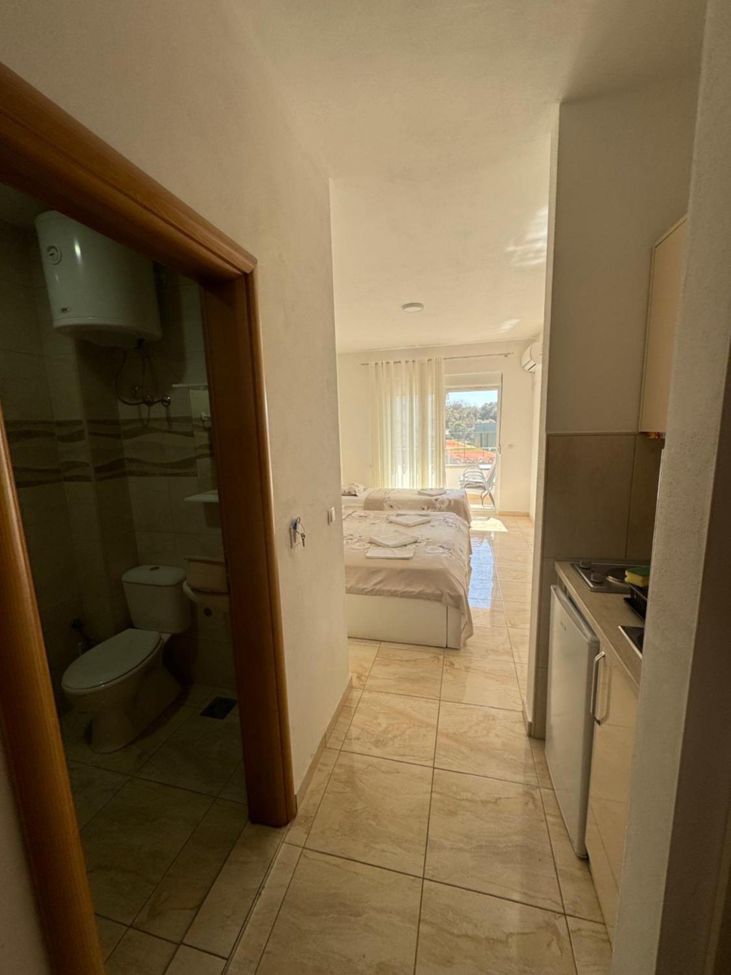 Harasta Lux Apartment Бар Екстериор снимка
