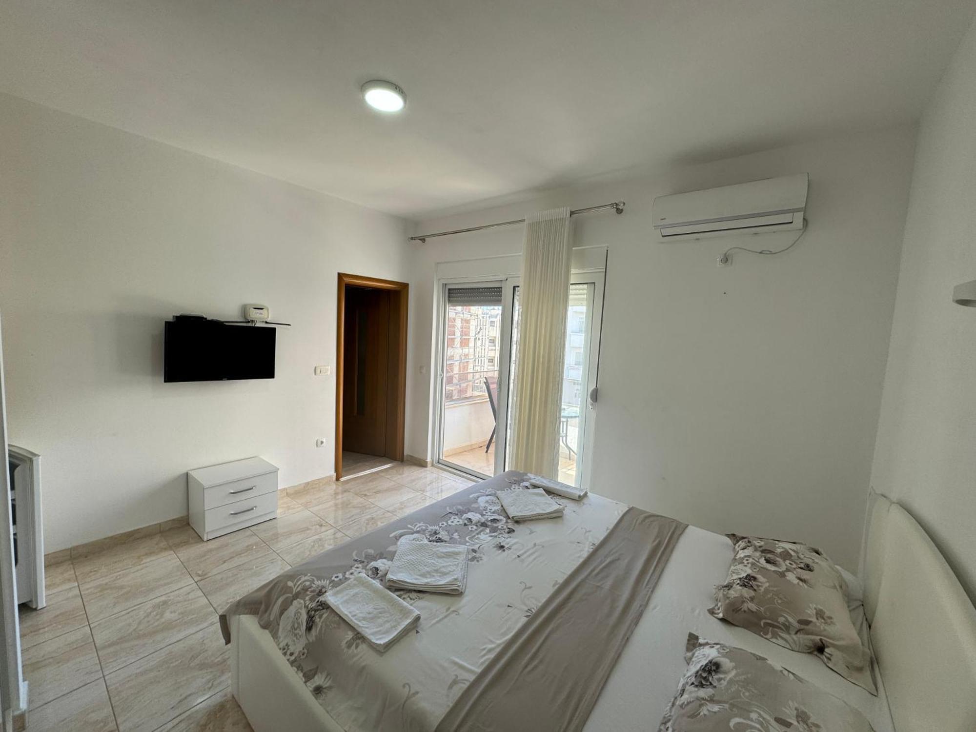 Harasta Lux Apartment Бар Екстериор снимка