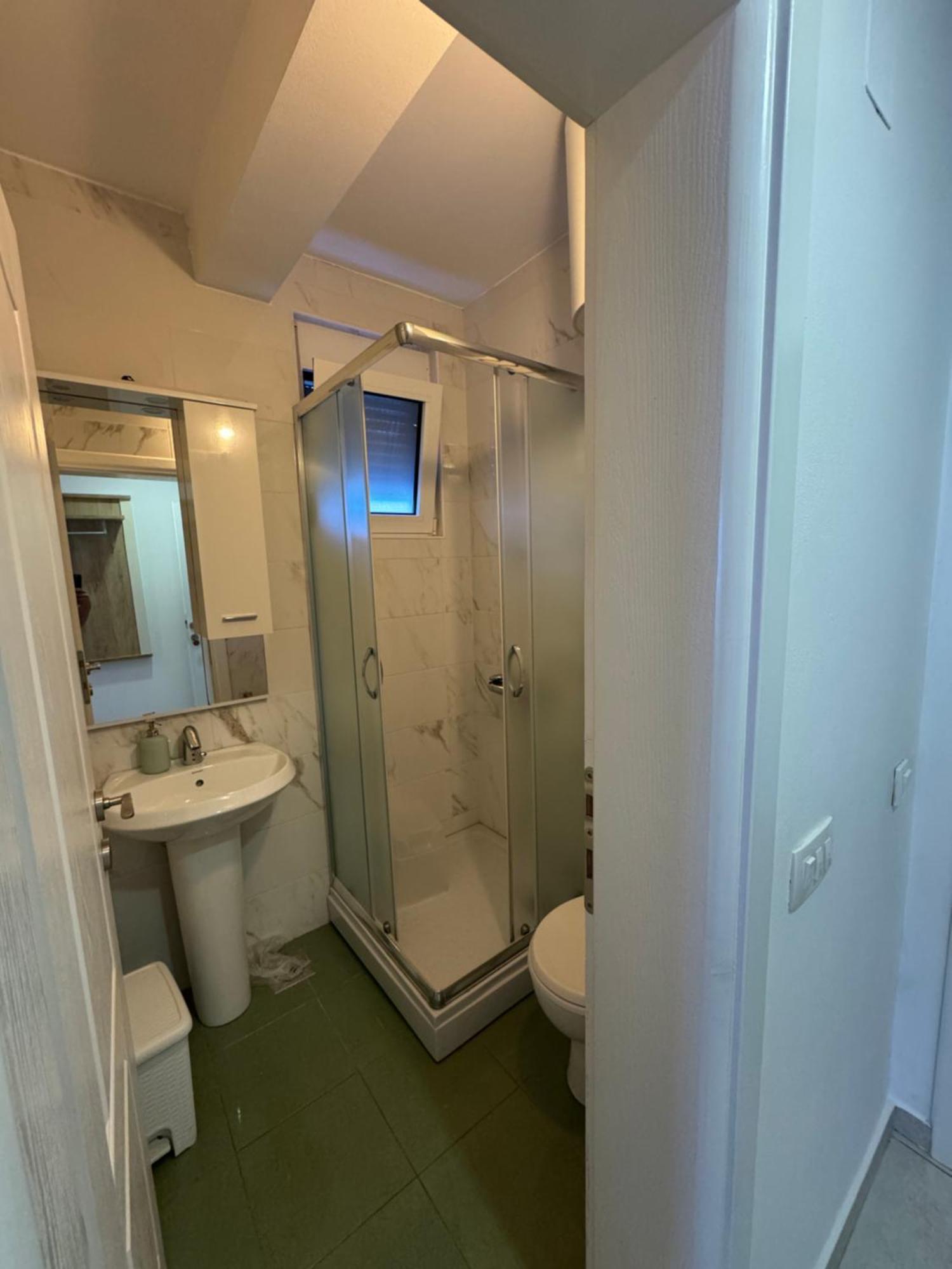 Harasta Lux Apartment Бар Екстериор снимка