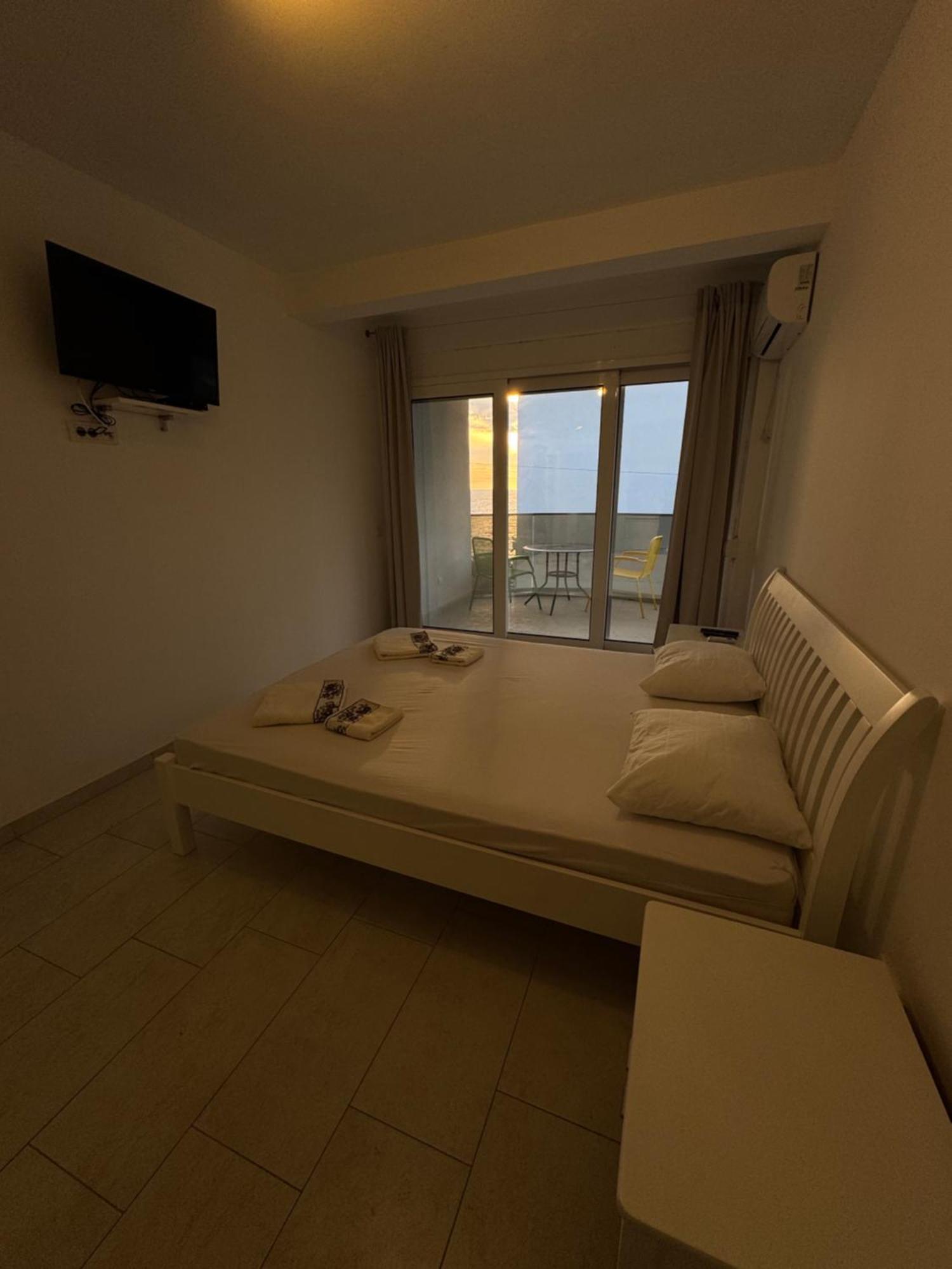 Harasta Lux Apartment Бар Екстериор снимка