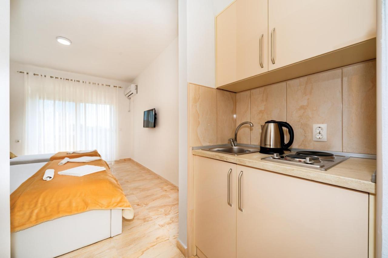 Harasta Lux Apartment Бар Екстериор снимка
