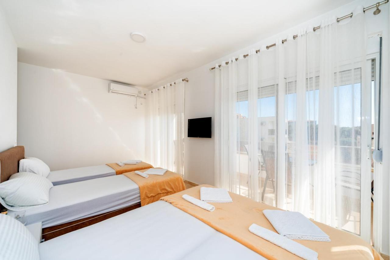Harasta Lux Apartment Бар Екстериор снимка